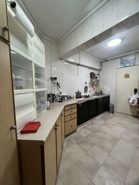 237 Compassvale Walk, 237 Compassvale Walk, 3 Bedrooms, 1,313 sqft, HDB Flat For Rent, by Josephine Lim J R 林婕容 (区域分行董事 ), 500033743 - Kitchen - PropertyGuru.com.sg