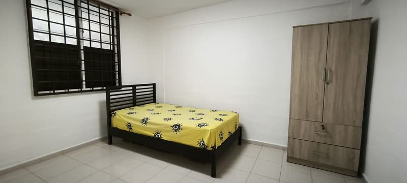 2 Ghim Moh Road, 2 Ghim Moh Road, 2 Bedrooms, 700 sqft, HDB Flat For Rent, by Jesse Ng, 500033757 - Bedroom 1 - PropertyGuru.com.sg