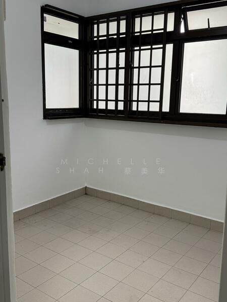 157 Lorong 1 Toa Payoh HDB Flat For Sale at S$ 410,000 | PropertyGuru Singapore