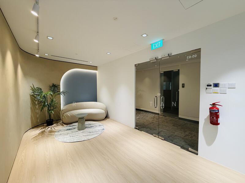112 Robinson, 112 Robinson Road, 2,422 sqft, Office For Rent, by Preston Tan, 500033855 - Corridor - CommercialGuru.com.sg