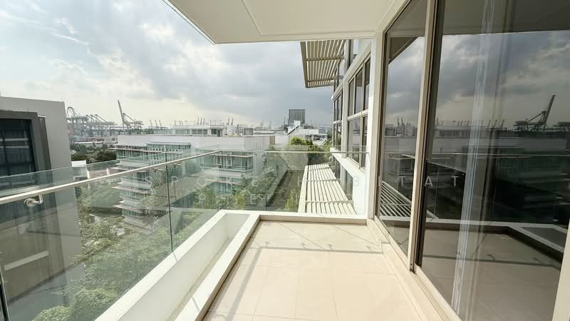 03-34 PRS2 Balcony