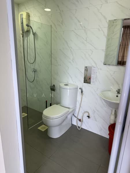 24 JALAN TARI PIRING, JALAN TARI PIRING, Room Rental, 150 sqft, Terraced House For Rent, by Ivan Singh, 500033901 - Bathroom - PropertyGuru.com.sg