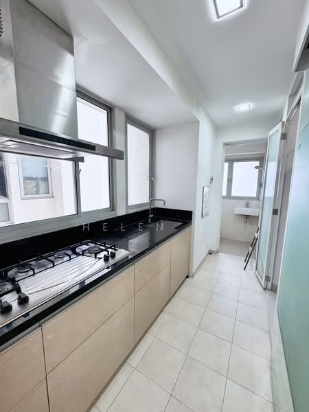 Hillvista, 3 Elizabeth Drive, 3 Bedrooms, 1,163 sqft, Condominium For Sale, by Helen HU, 500033915 - Kitchen - PropertyGuru.com.sg