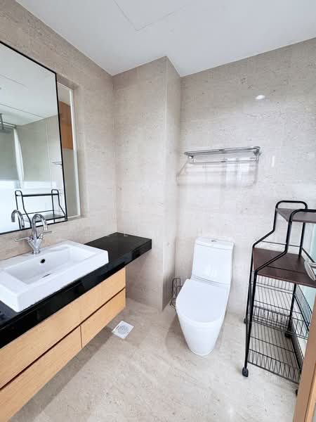 Hillvista, 3 Elizabeth Drive, 3 Bedrooms, 1,163 sqft, Condominium For Sale, by Helen HU, 500033915 - Bathroom - PropertyGuru.com.sg