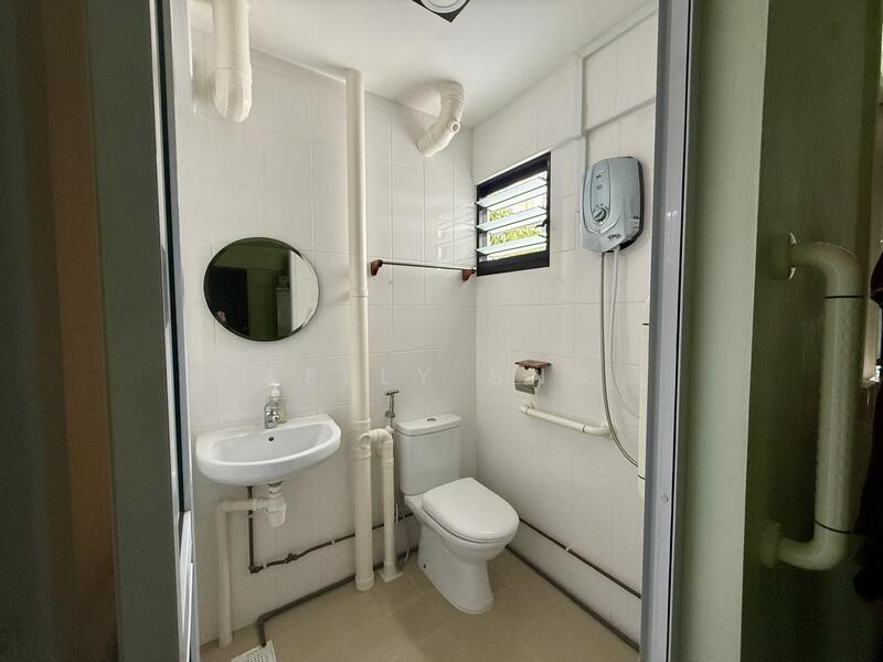 Well-maintained master bedroom toilet!
