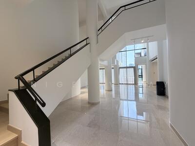 For Rent - The Colonnade