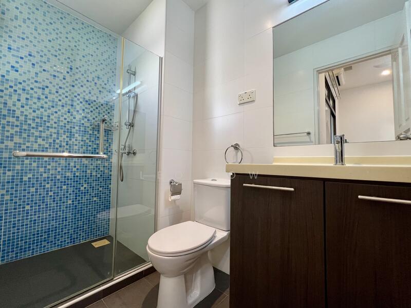 Bedroom 2 Ensuite Bathroom (Bath 2)