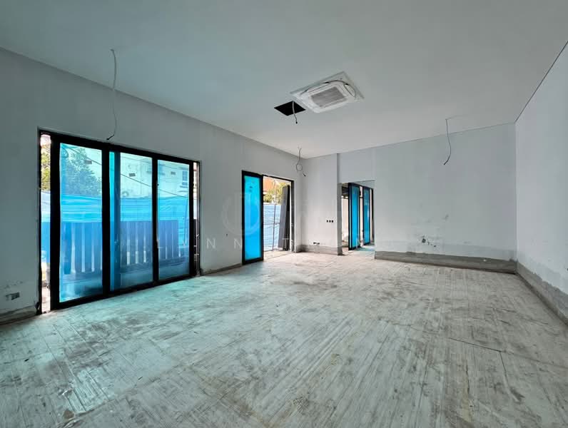 ❤️GIANT⚡️Brand New Freehold 4 Lvls Semi-D w Attic & Lift at Telok Kurau, Joo Chiat Ave/ Telok Kurau/ Siglap Plain, 6 Bedrooms, 6,311 sqft, Semi-Detached House For Sale, by Lynn Tiang, 500034145 - Interior - PropertyGuru.com.sg