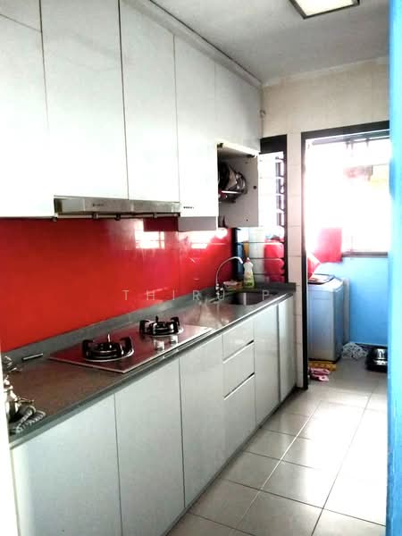 181B Boon Lay Drive HDB Flat For Sale at S$ 500,000 | PropertyGuru Singapore - Kitchen