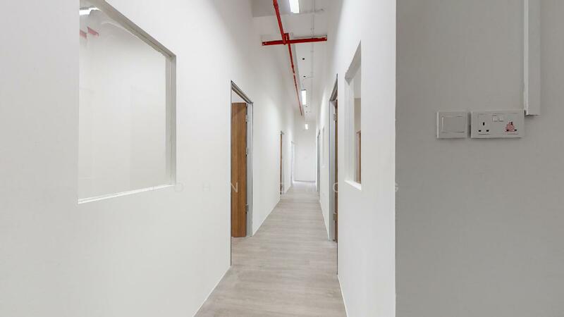 Primz Bizhub, 21 Woodlands Close singapore, 139 sqft, Light Industrial (B1) For Rent, by John Chong, 500034404 - Corridor - CommercialGuru.com.sg