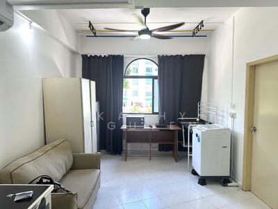 For Rent - Sims 450 Centre