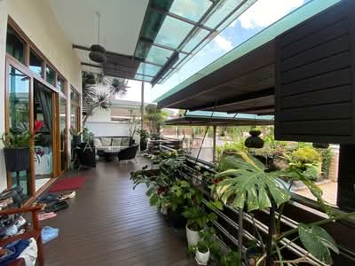 For Sale - South Facing 2.5 storey Bungalow for sale in the exclusive end of Goodman estate