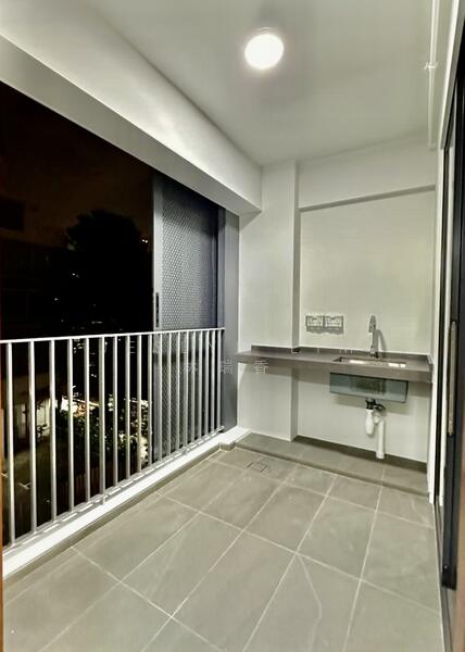 Freehold Brand New Rebuilt Inter Terrace House near Novena Mrt, Prome Road, 10+ Bedrooms, 4,209 sqft, Terraced House For Sale, by Jeslyn Lim 林瑞香, 500034644 - Balcony - PropertyGuru.com.sg