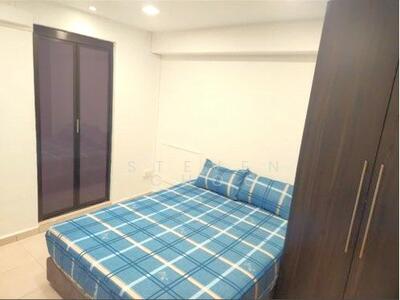 For Rent - 298C Compassvale Street