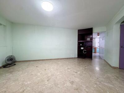 For Rent - 702 Hougang Avenue 2