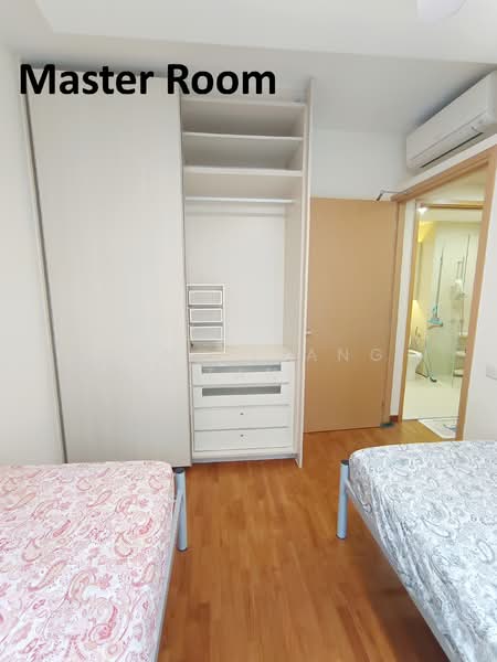 The Tampines Trilliant, 25 Tampines Central 7, Room Rental, 120 sqft, Executive Condominium For Rent, by Yang Liang Tan, 500034930 - Master Bedroom - PropertyGuru.com.sg