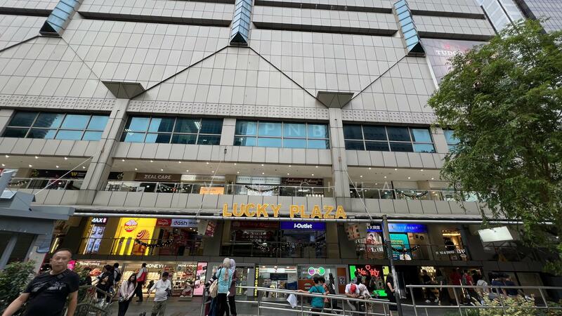 Lucky Plaza, 304 Orchard Road, 388 sqft, Mall Shop For Sale, by Alvin Chua, 500034973 - Exterior - CommercialGuru.com.sg
