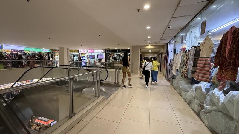 Lucky Plaza, 304 Orchard Road, 388 sqft, Mall Shop For Sale, by Alvin Chua, 500034973 - Interior - CommercialGuru.com.sg