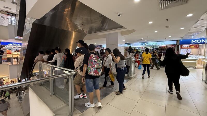 Lucky Plaza, 304 Orchard Road, 388 sqft, Mall Shop For Sale, by Alvin Chua, 500034973 - Interior - CommercialGuru.com.sg