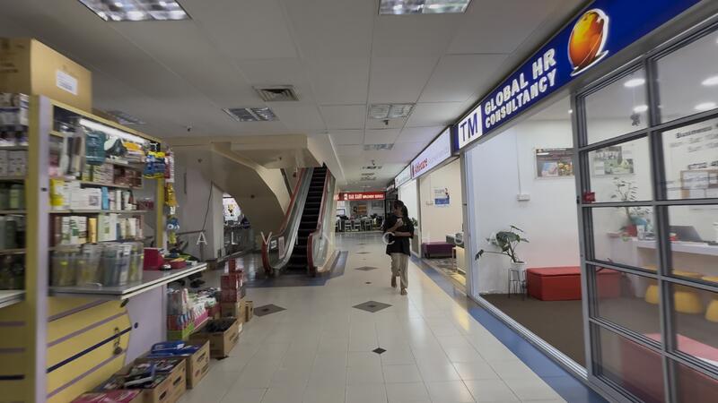 Bukit Timah Shopping Centre, 170 Upper Bukit Timah Road, 150 sqft, Mall Shop For Sale, by Alvin Chua, 500034997 - Corridor - CommercialGuru.com.sg