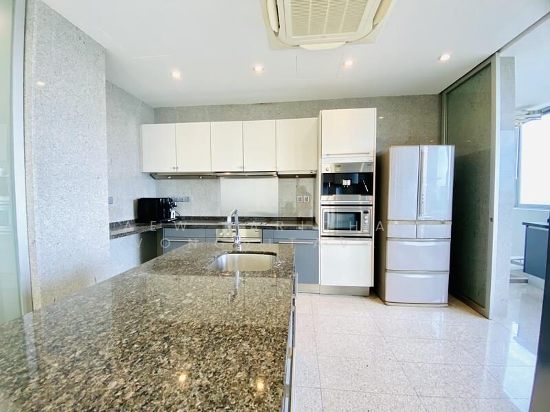Draycott Eight Condominium For Sale at S$ 9,680,000 | PropertyGuru Singapore - Kitchen