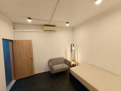 For Rent - Common Bedroom in Landed Property for Rent
