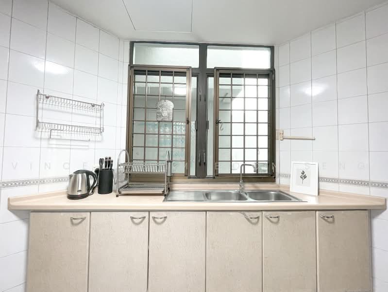 Parc Oasis, 35 Jurong East Avenue 1, Room Rental, 100 sqft, Condominium For Rent, by Vincent Lim Boon Seng, 500035091 - Kitchen - PropertyGuru.com.sg