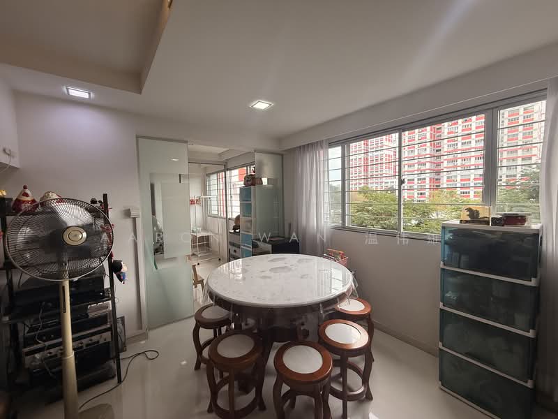 161 Bishan Street 13 HDB Flat For Sale at S$ 938,888 | PropertyGuru Singapore - Dining Room