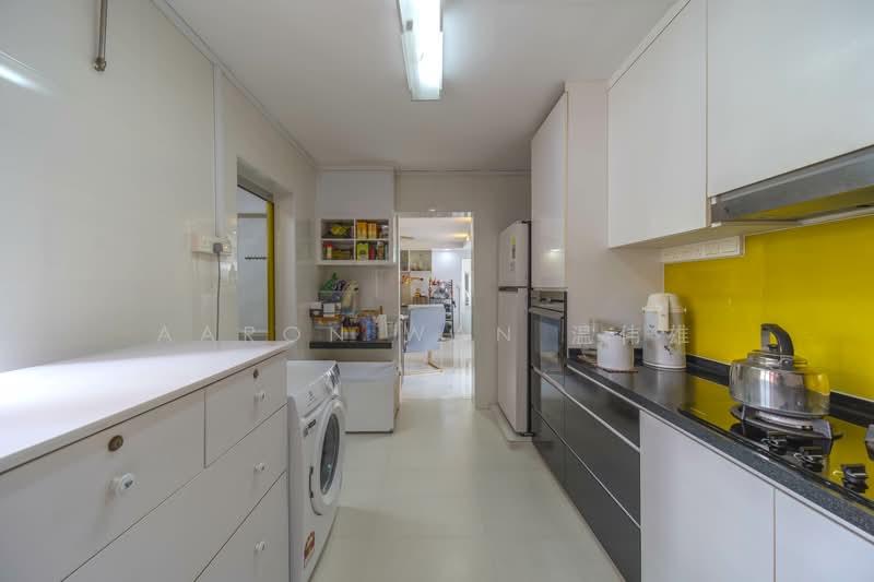 161 Bishan Street 13, 161 Bishan Street 13, 4 Bedrooms, 1,302 sqft, HDB Flat For Sale, by Aaron Wan 温伟雄, 500035101 - Kitchen - PropertyGuru.com.sg