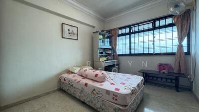 For Rent - 640 Woodlands Ring Road