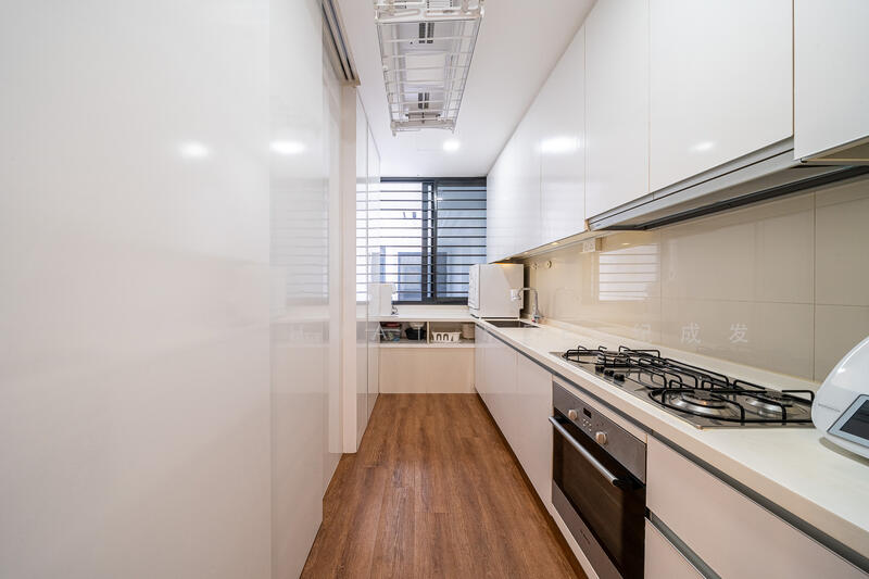 d'Leedon (Former Farrer Court) Condominium For Sale at S$ 2,150,000 | PropertyGuru Singapore - Kitchen