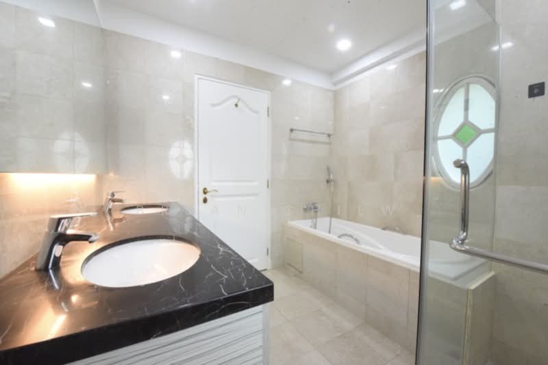 Gentle Villas - Detached House, Gentle Drive, 5 Bedrooms, 7,382 sqft, Detached House For Rent, by Bryan Chiew, 500035178 - Bathroom - PropertyGuru.com.sg
