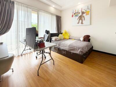 For Sale - Luxus Hills