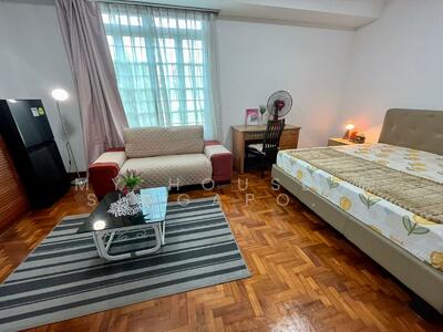 For Rent - 24 jalan angin laut