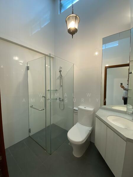 Gentle Villas Semi-Detached House For Sale at S$ 7,055,000 | PropertyGuru Singapore - Bathroom