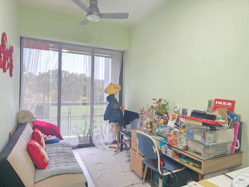 D'Nest Condominium For Sale at S$ 750,000 | PropertyGuru Singapore - Living Room