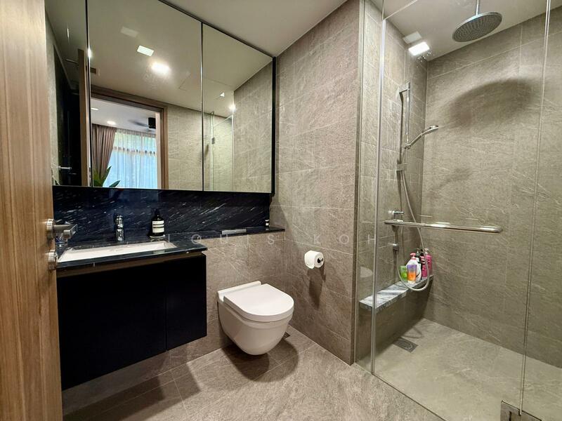 Daintree Residence Condominium For Sale at S$ 1,399,000 | PropertyGuru Singapore - Master Bathroom