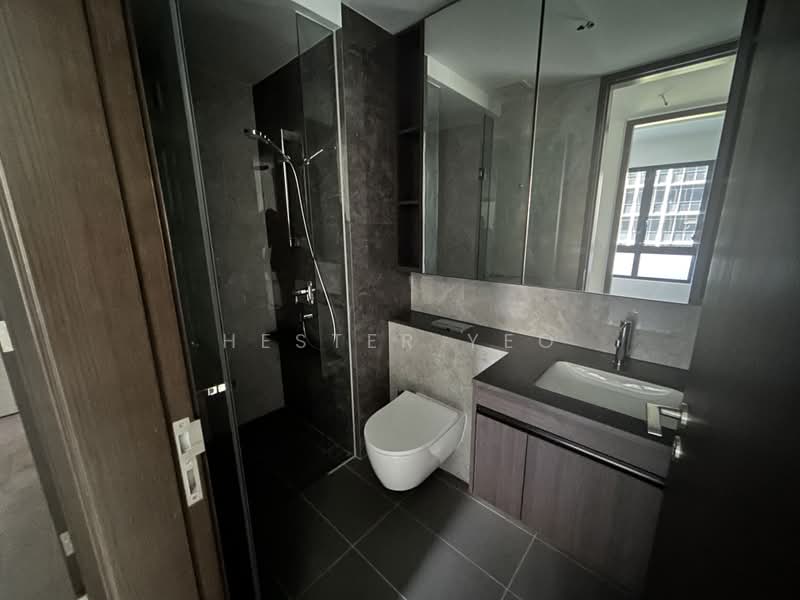 Tembusu Grand, 94 Jalan Tembusu, 2 Bedrooms, 743 sqft, Condominium For Rent, by Hester Yeo, 500035647 - Bathroom - PropertyGuru.com.sg