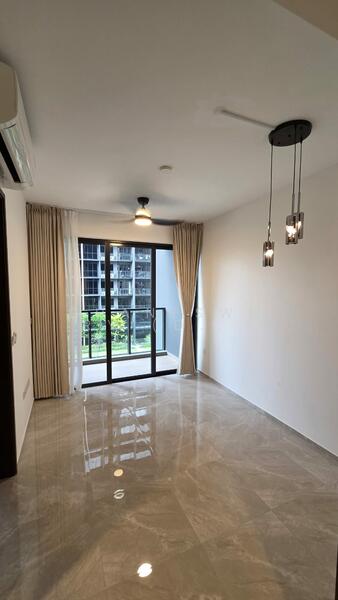 Tembusu Grand, 92 Jalan Tembusu, 1 Bedroom, 527 sqft, Condominium For Rent, by Dhaneswery (Dhanes), 500035667 - Living + Balcony - PropertyGuru.com.sg