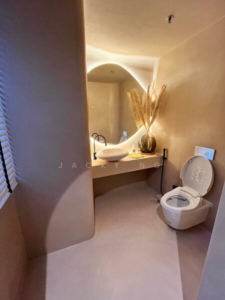 Midview City, 18 Sin Ming Lane, 265 sqft, Light Industrial (B1) For Rent, by Jacky Ng, 500035697 - Bathroom - CommercialGuru.com.sg