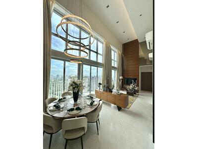 For Sale - Queens Peak