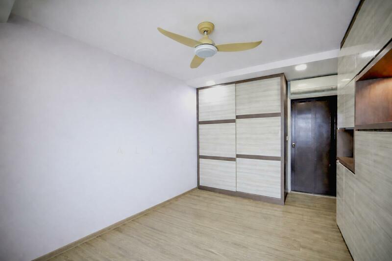 260A Ang Mo Kio Street 21 HDB Flat For Sale at S$ 1,090,000 | PropertyGuru Singapore - Bedroom