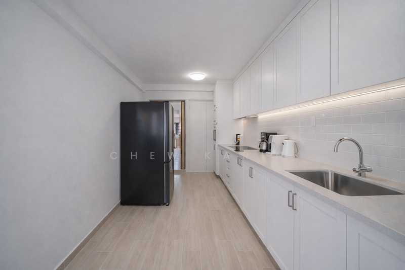 Photo enhanced for clearer visualisation