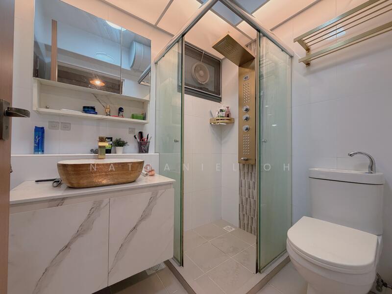 94 Dawson Road HDB Flat For Sale at S$ 1,088,888 | PropertyGuru Singapore - Bathroom