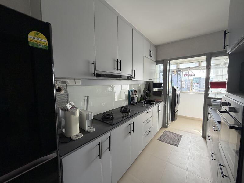 614B Tampines North Drive 1 HDB Flat For Sale at S$ 899,999 | PropertyGuru Singapore - Kitchen