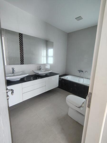 Beauty World MRT/ bukit timah primary, Eng Kong place, 7 Bedrooms, 5,366 sqft, Semi-Detached House For Sale, by Desmond Tan, 500035955 - Bathroom - PropertyGuru.com.sg