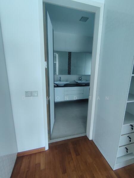 Beauty World MRT/ bukit timah primary, Eng Kong place, 7 Bedrooms, 5,366 sqft, Semi-Detached House For Sale, by Desmond Tan, 500035955 - Bathroom - PropertyGuru.com.sg