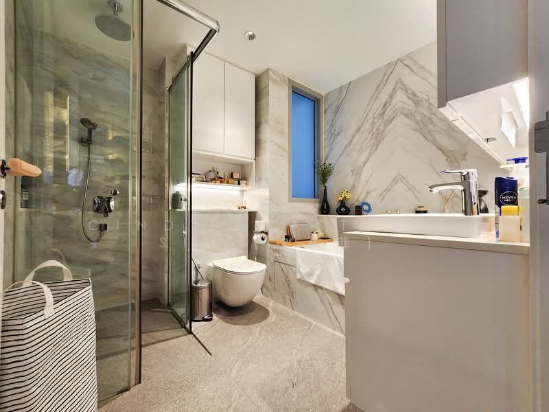 Amber Residences Apartment For Sale at S$ 10,288,888 | PropertyGuru Singapore - Master Bathroom