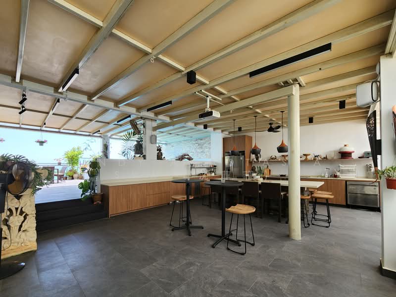 Amber Residences Apartment For Sale at S$ 10,288,888 | PropertyGuru Singapore - Rooftop Lounge area