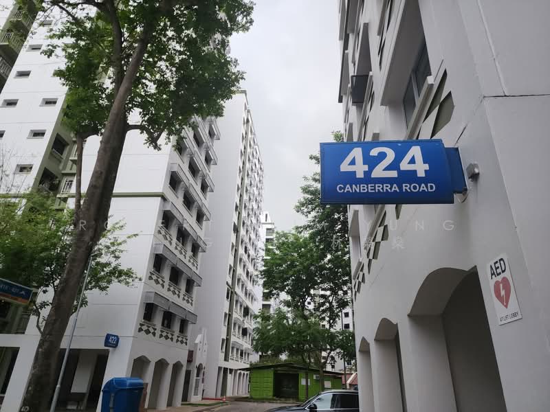 424 Canberra Road, 424 Canberra Road, 3 Bedrooms, 1,184 sqft, HDB Flat For Sale, by Robert  Lim Yung  Sing     林榮燊, 500036010 - Exterior - PropertyGuru.com.sg